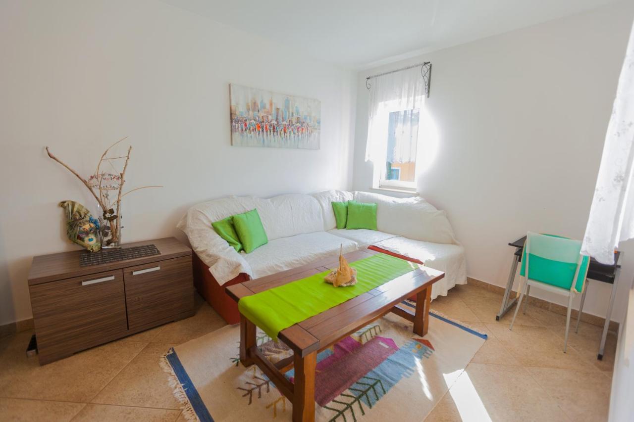 Apartman Mare Lovrečica Buitenkant foto