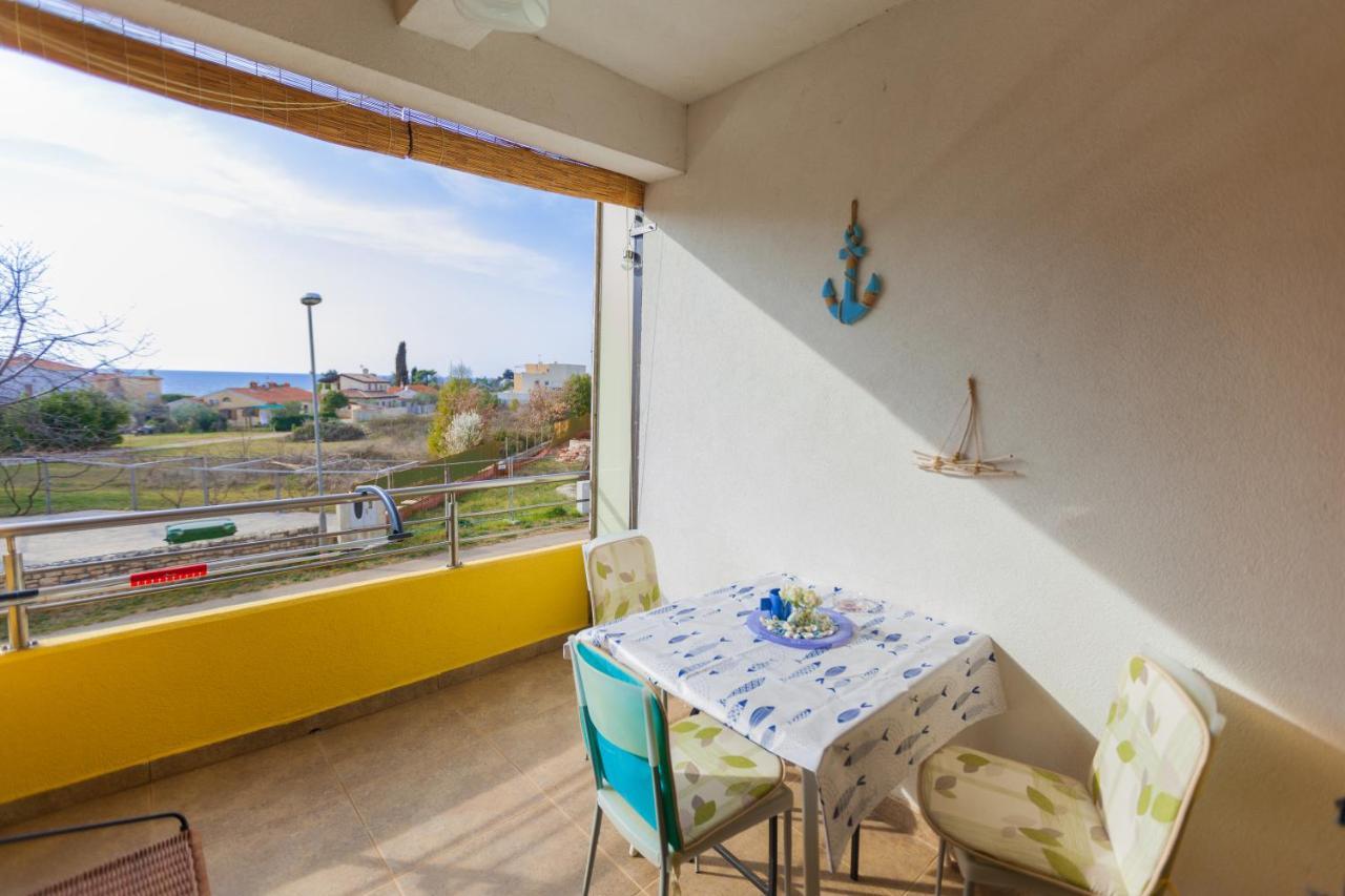 Apartman Mare Lovrečica Buitenkant foto